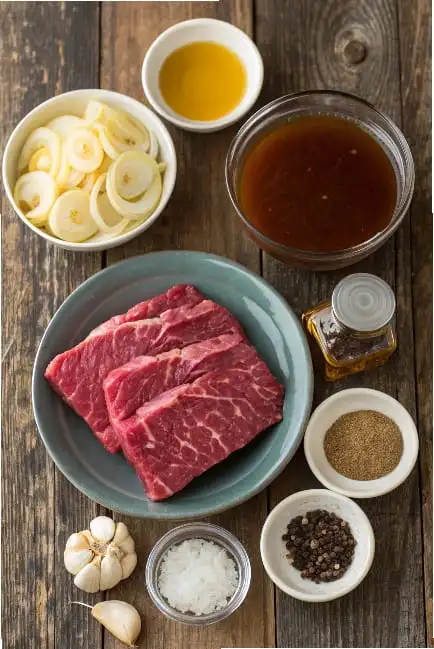 Mouthwatering Cube Steak Crock Pot Dish with Caramelized Onions